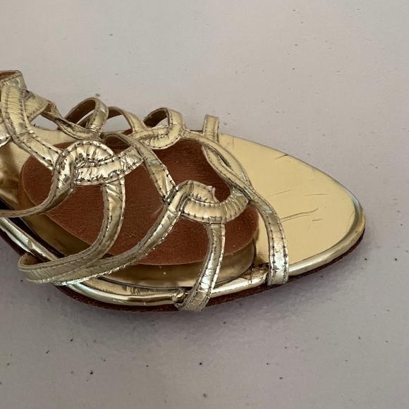Stuart Weitzman size 9.5 gold high heel sandals - Picture 8 of 11